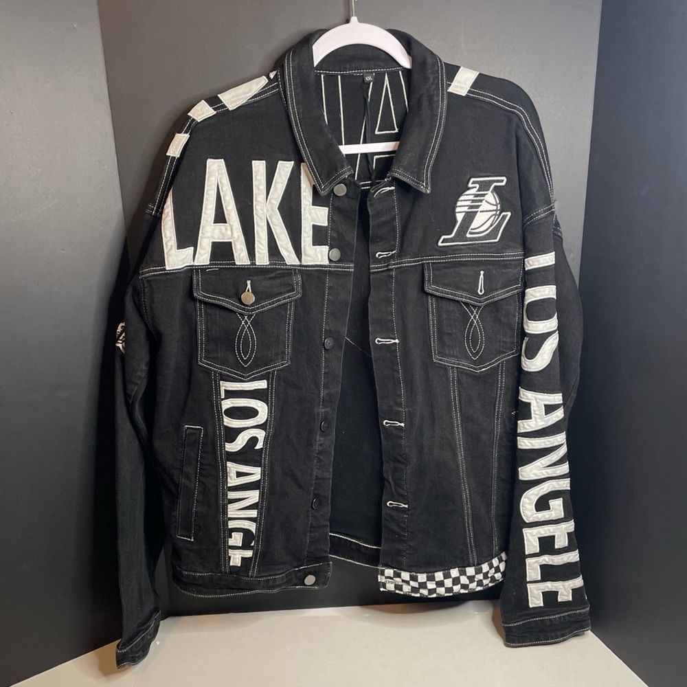 Los Angeles Lakers Men's Black/White Jean Jacket Size XXL. Contrast Stitch
